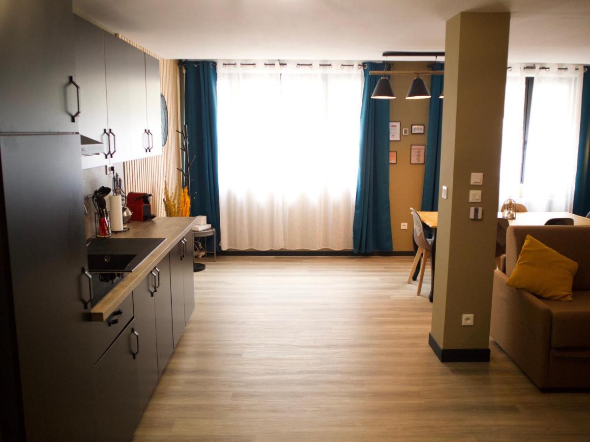 Sejour Detente A Saint-Omer - Jacuzzi Prive, Terrasse, Centre-Ville Et Parking Gratuit Esterno foto